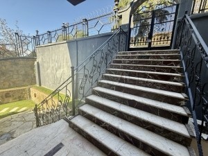 ÇEKMEKÖY OKULLAR BÖLGESİNDE KİRALIK VİLLA
