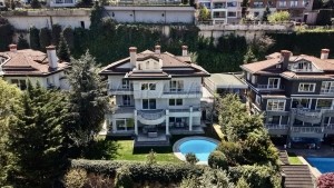 A KAPISINA ÇOK YAKIN GÜNEY CEPHELİ A TİPİ VİLLA
