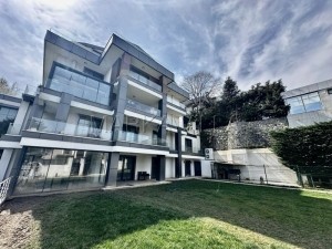 Acarkent'te Satılık Beykoz Konakları Manzaralı Masrafsız Satılık Villa