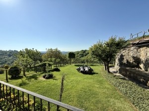 Acarkent'in Karşısında Butik Site İçersinde Kiralık Villa