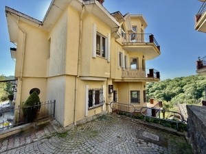 Acarkent'in Karşısında Butik Site İçersinde Kiralık Villa