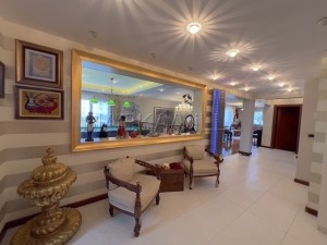 Acarkent'te Yüksek Konumlu,1.000m2 Satılık Malikane