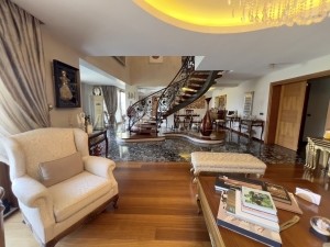 Acarkent'te Yüksek Konumlu,1.000m2 Satılık Malikane
